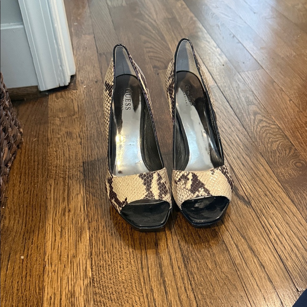 Guess Women's Snakeskin Peep Toe Heels - Tan and Black
